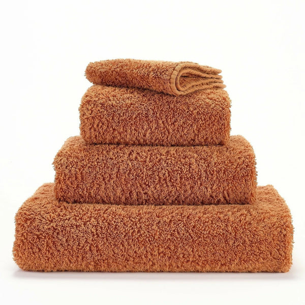 Abyss Super Pile Towel - Caramel